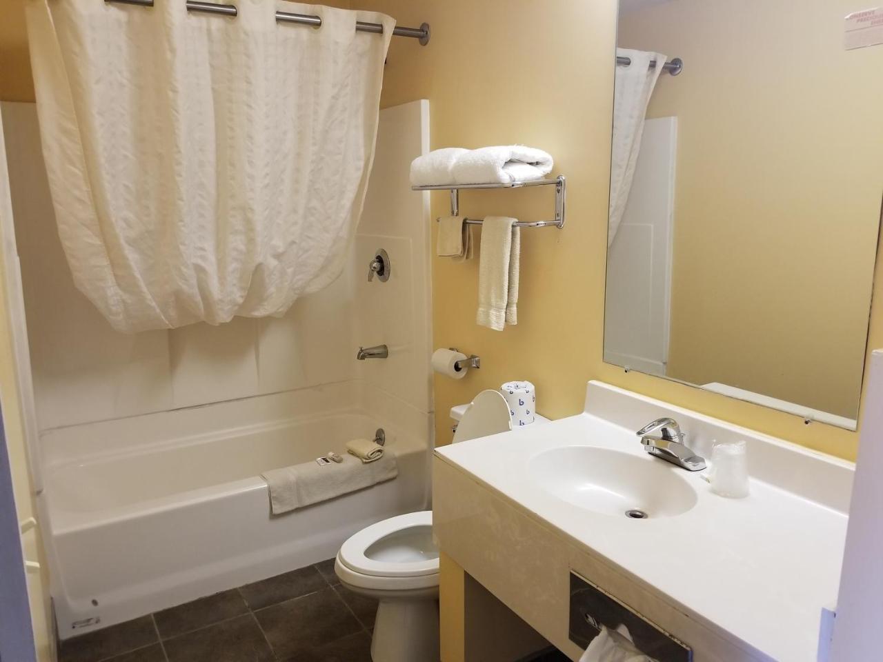 Perry-O Inn & Suites Star Junction Eksteriør billede
